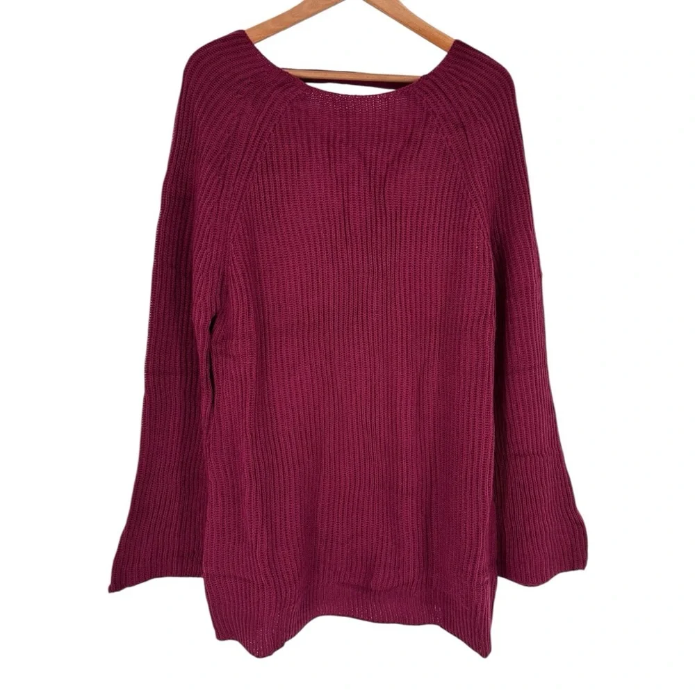 Hayden LA Burgundy Knit Sweater size 1X Flared Cuff Long Sleeve NWT Back Cutout